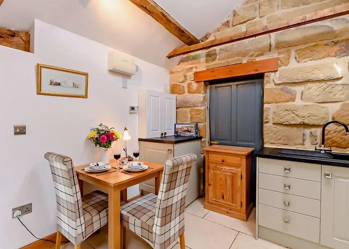 1 Bed In Oc-93100 Holiday home *